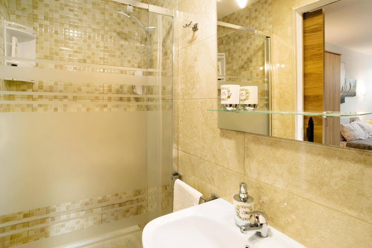 Montemar 1 Apartment Moya  Екстериор снимка