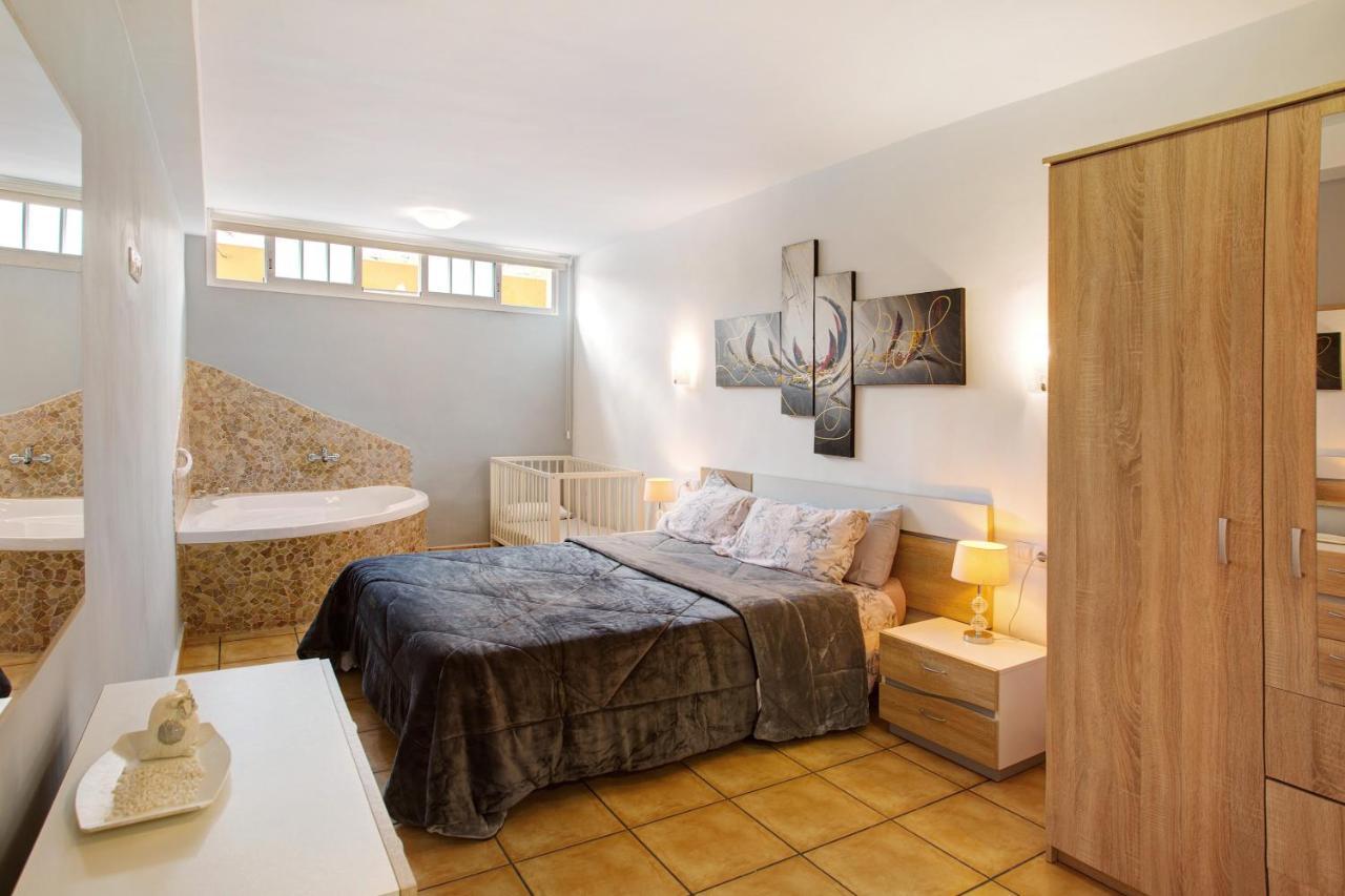 Montemar 1 Apartment Moya  Екстериор снимка